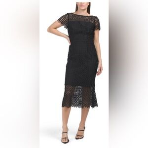 KAY UNGER
Tatum Lace Detail Midi
Dress
Black | 6